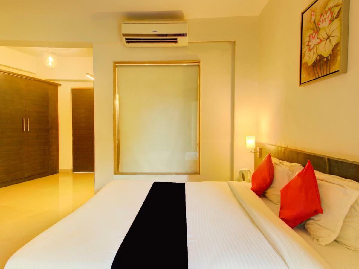 Capital O 36727 Plush Retreat Hotel Dive Luaran gambar