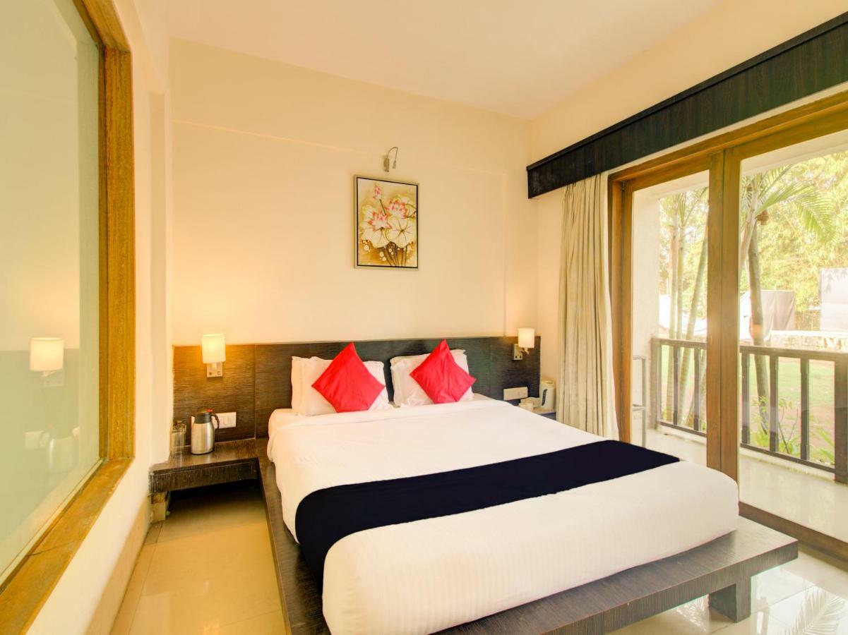 Capital O 36727 Plush Retreat Hotel Dive Luaran gambar