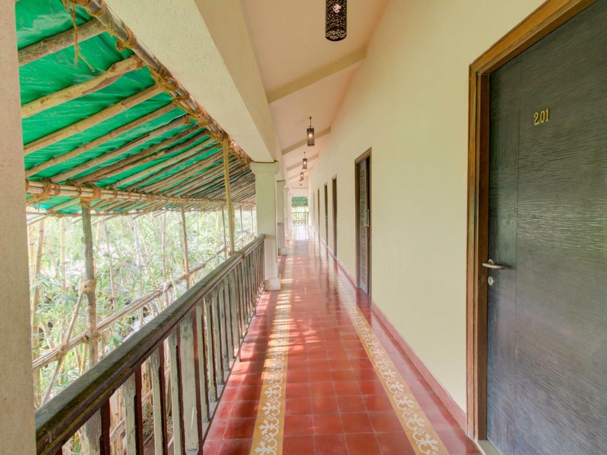 Capital O 36727 Plush Retreat Hotel Dive Luaran gambar