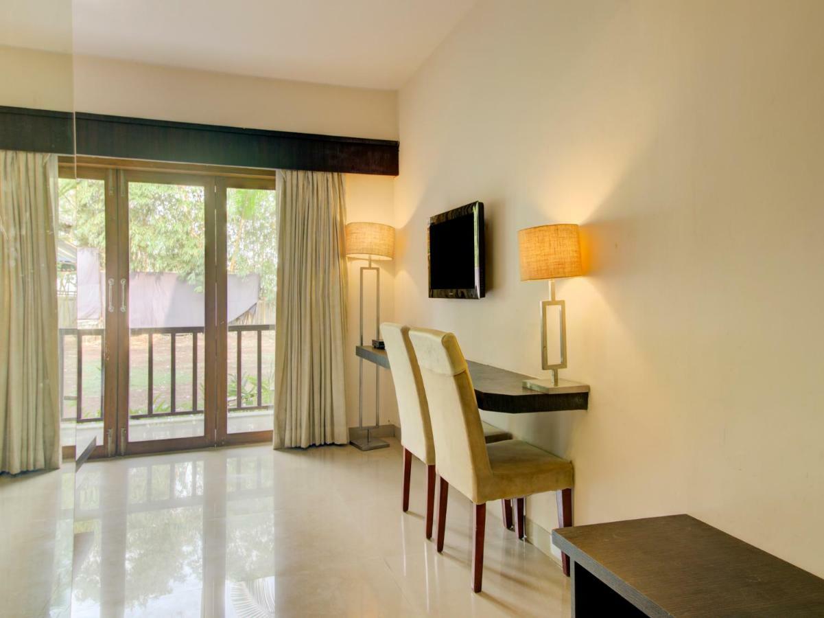 Capital O 36727 Plush Retreat Hotel Dive Luaran gambar